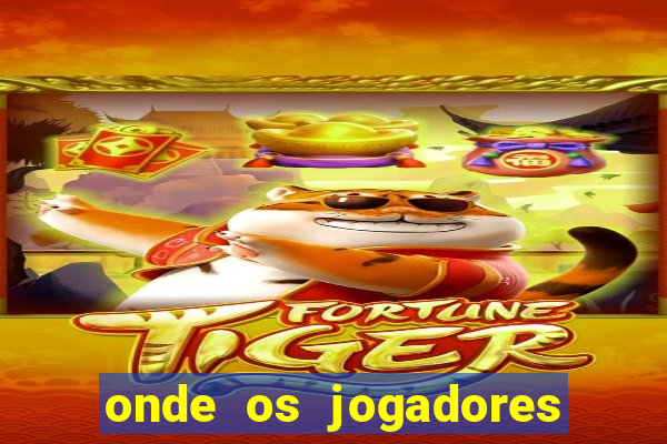 onde os jogadores do corinthians moram